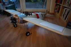 Hobbyking Fokker Eindecker Bausatz